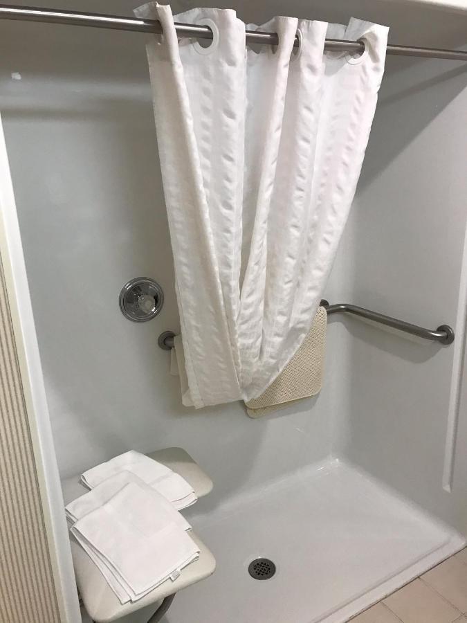 Country Inn & Suites By Radisson, Freeport, Il Екстериор снимка