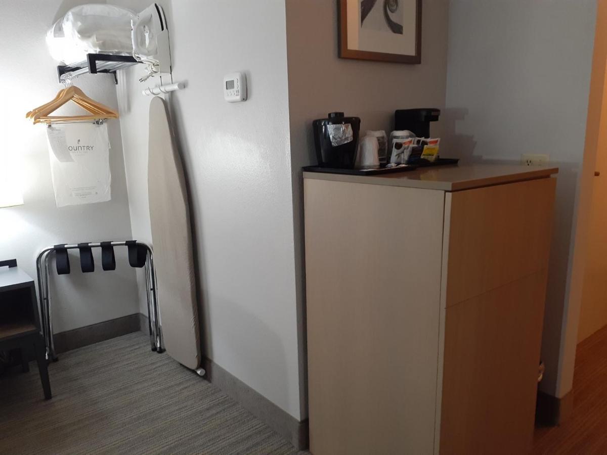 Country Inn & Suites By Radisson, Freeport, Il Екстериор снимка